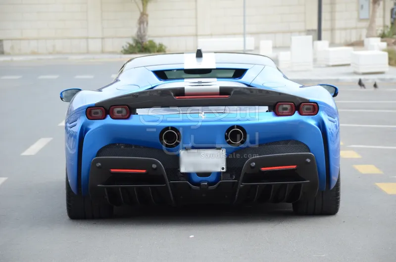 2020 فيراري اس اف 90 سترادالي