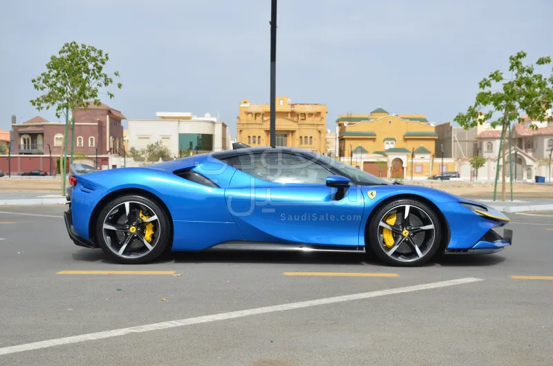 2020 فيراري اس اف 90 سترادالي