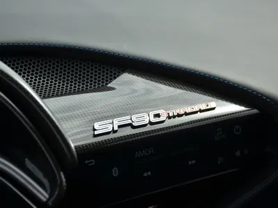 2020 فيراري اس اف 90 سترادالي