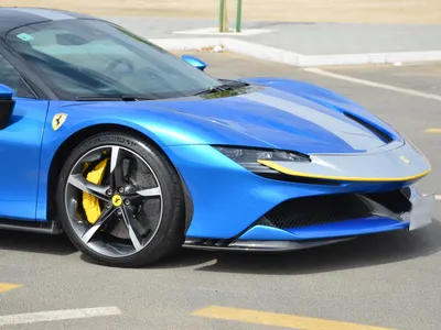 2020 فيراري اس اف 90 سترادالي