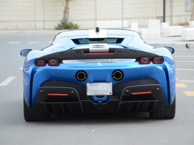 2020 فيراري اس اف 90 سترادالي