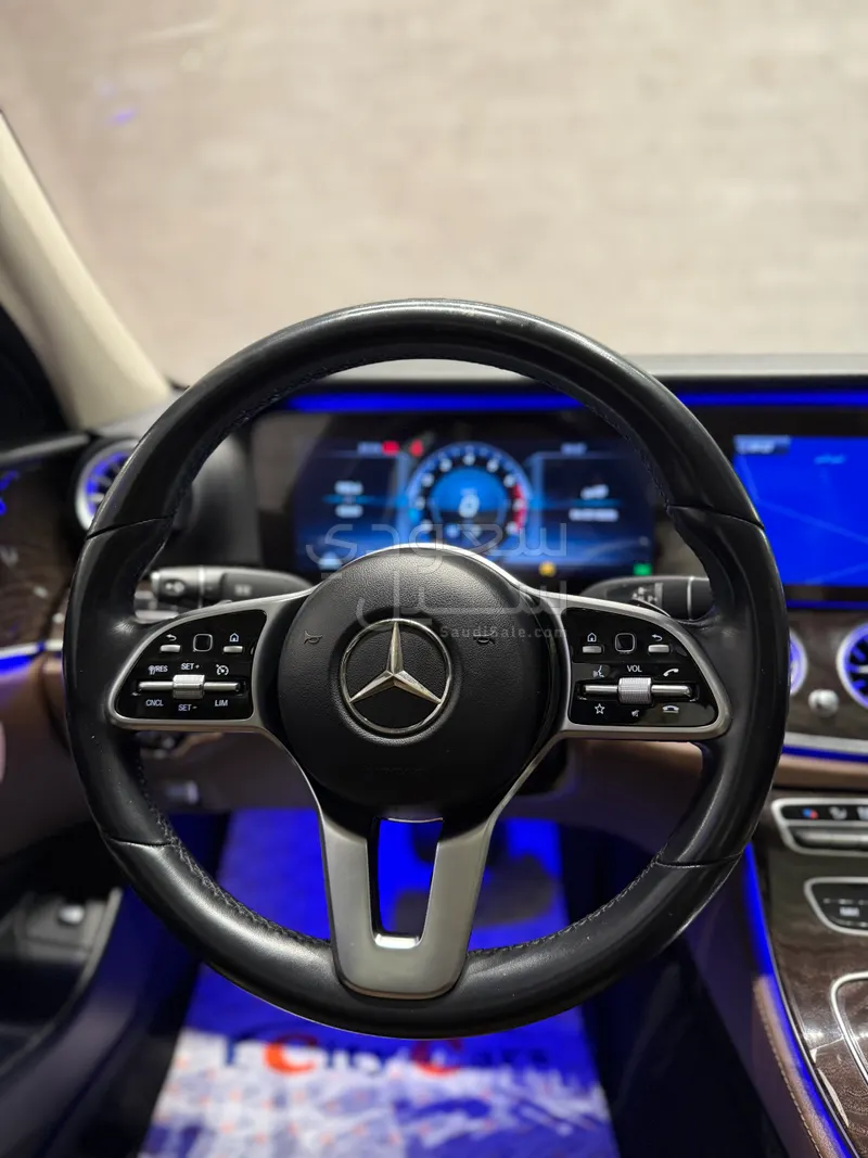 2020 مرسيدس - بنز إي 300