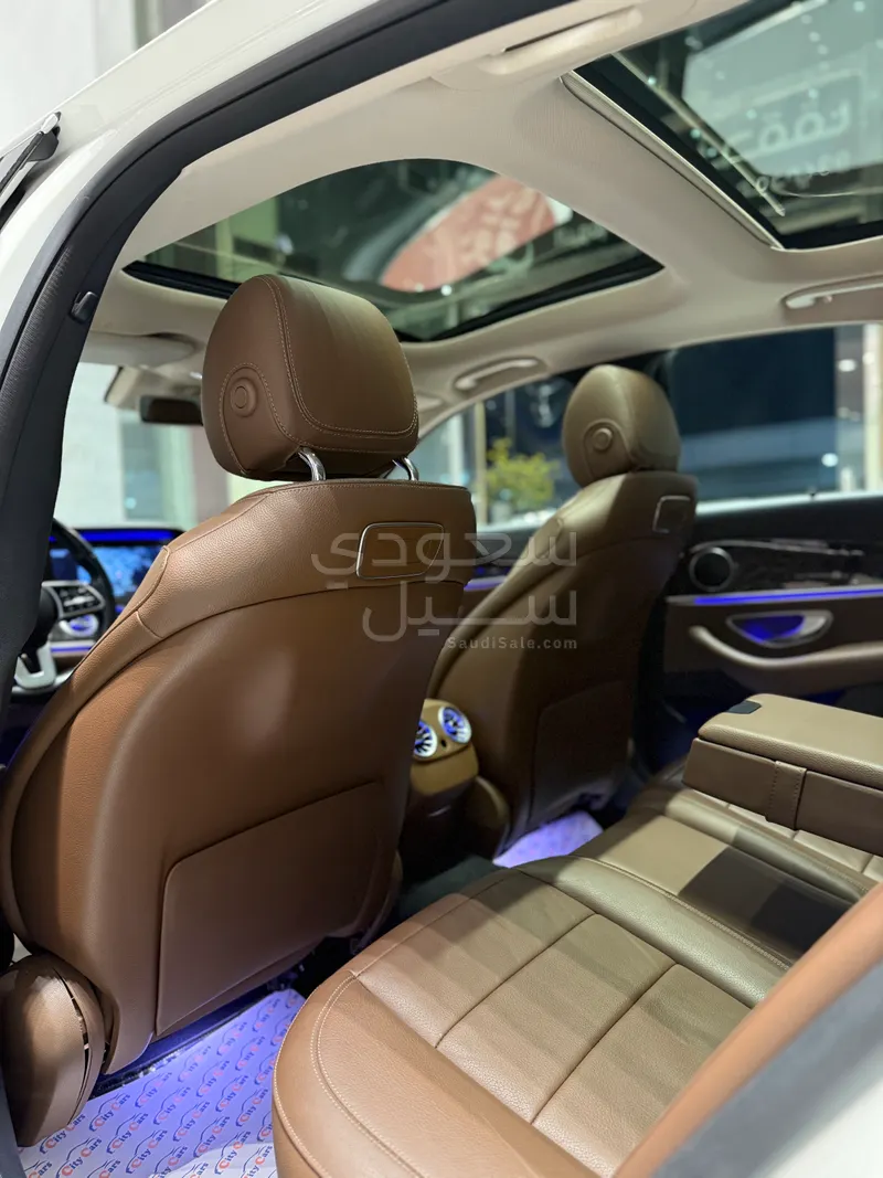 2020 مرسيدس - بنز إي 300