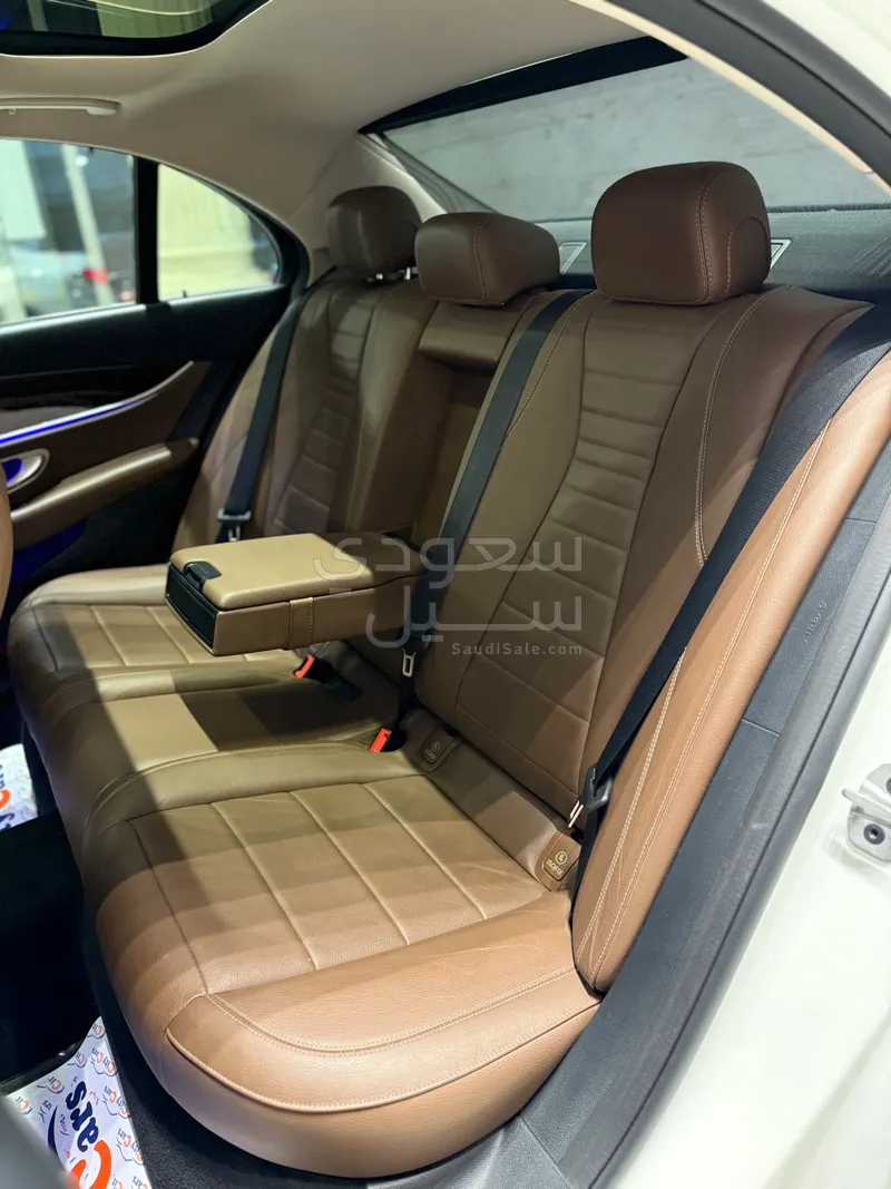 2020 مرسيدس - بنز إي 300