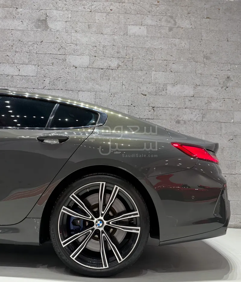 2021 بي ام دبليو الفئة الثامنة إم 850 أي