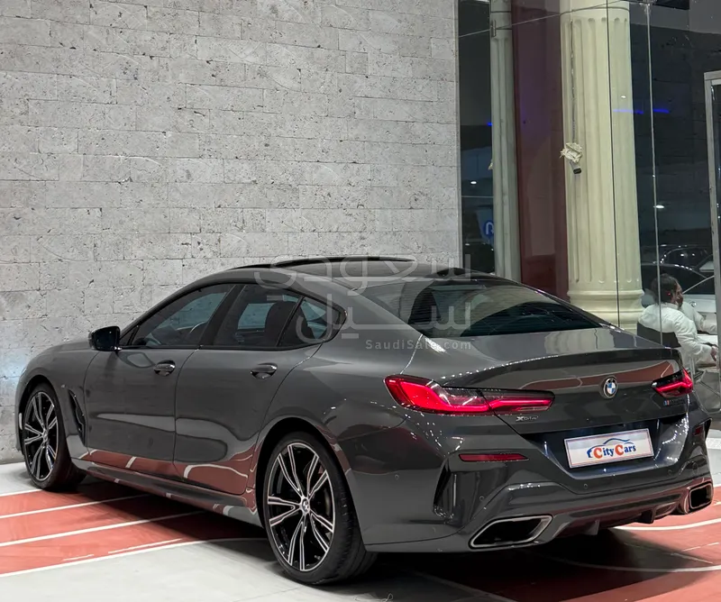 2021 بي ام دبليو الفئة الثامنة إم 850 أي