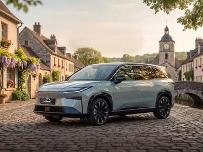 2025 تويوتا هايلاندر