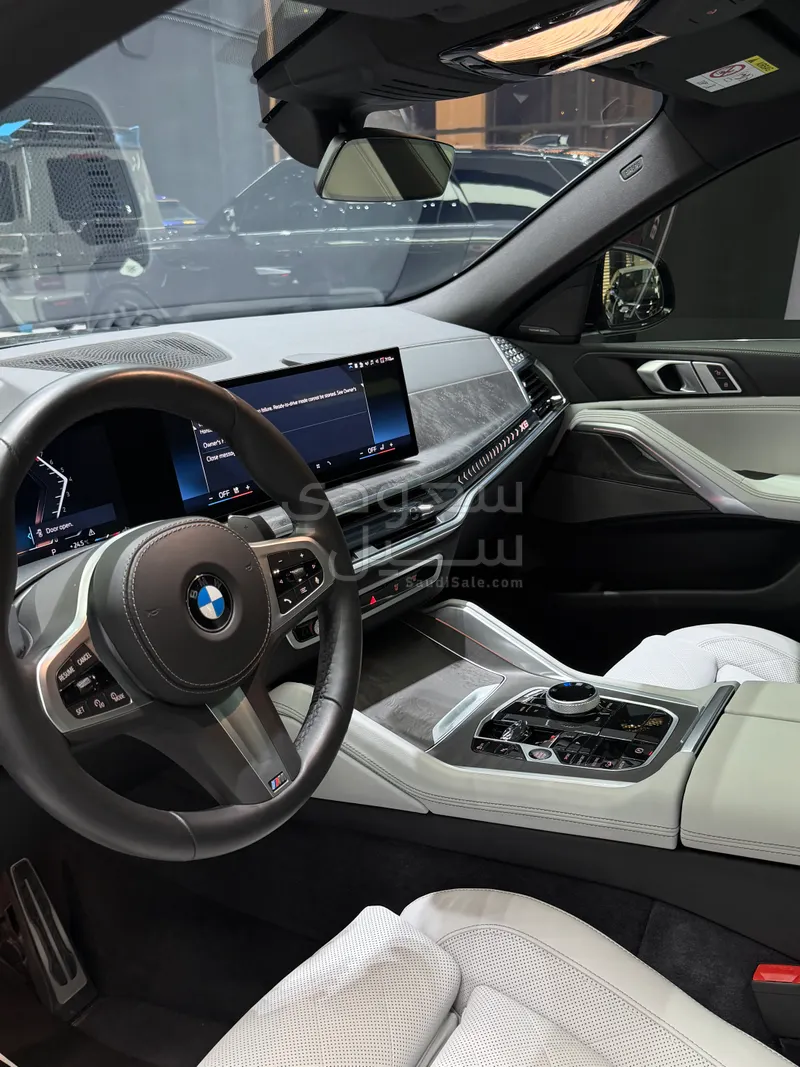 2025 بي ام دبليو الفئة اكس 6