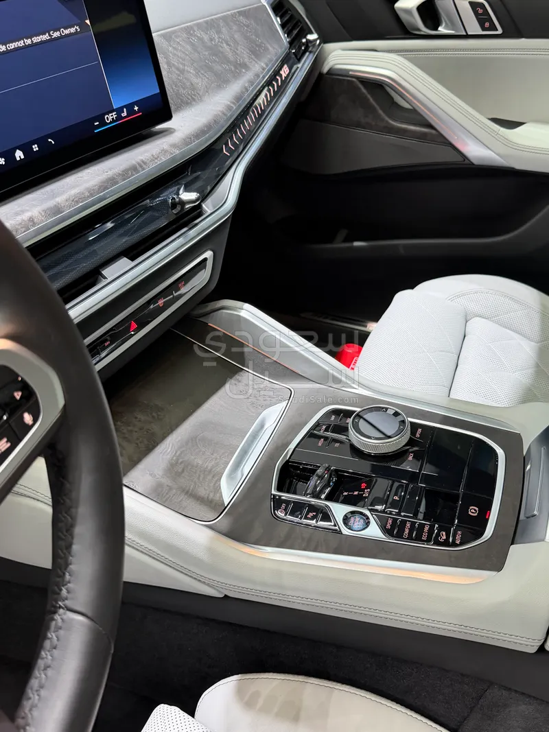 2025 بي ام دبليو الفئة اكس 6