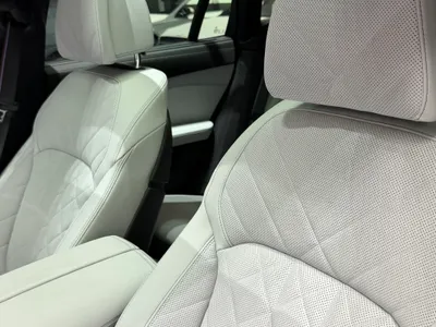 2025 بي ام دبليو الفئة اكس 6