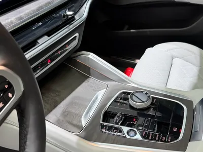 2025 بي ام دبليو الفئة اكس 6