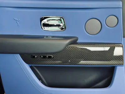 2023 رولز رويس كولينان بلاك بادج