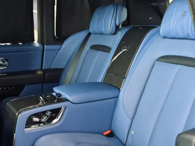 2023 رولز رويس كولينان بلاك بادج