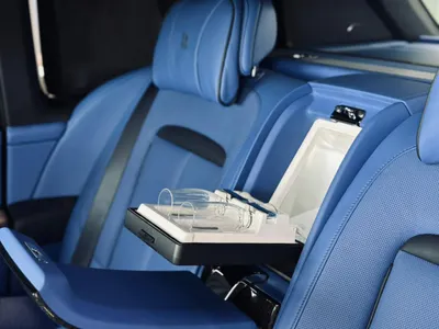 2023 رولز رويس كولينان بلاك بادج