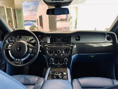 2023 رولز رويس كولينان بلاك بادج