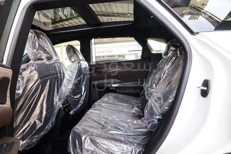 2026 لكزس أر إكس 350