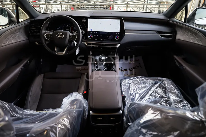 2026 لكزس أر إكس 350