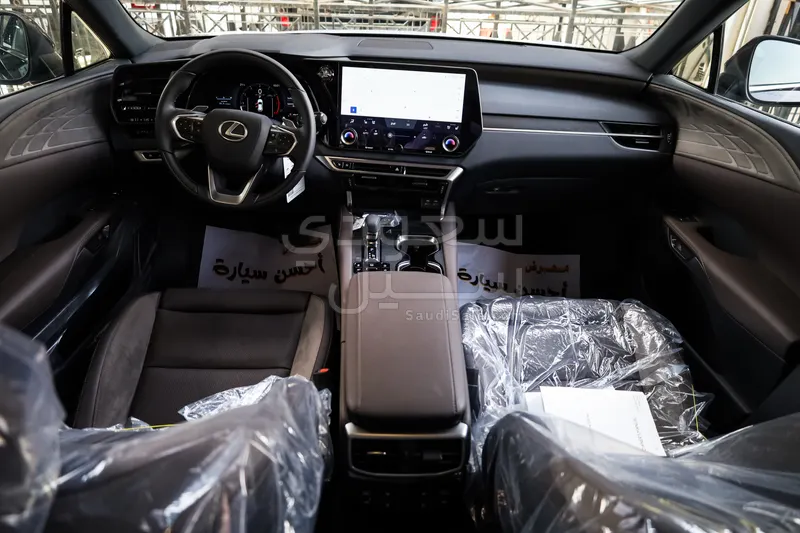 2026 لكزس أر إكس 350