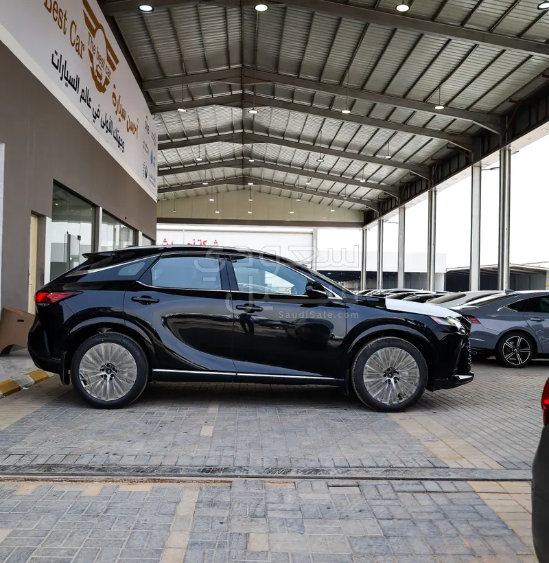 2026 لكزس أر إكس 350