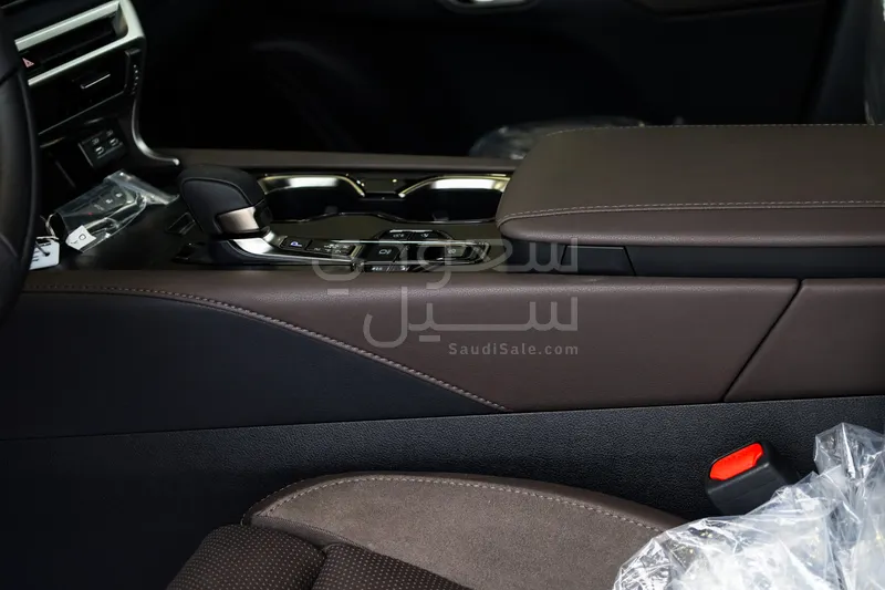 2026 لكزس أر إكس 350