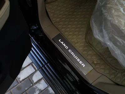 2025 تويوتا لاند كروزر جي اكس ار4