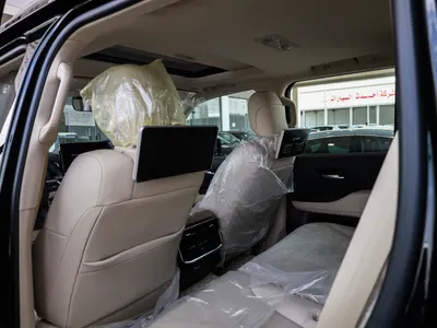 2025 تويوتا لاند كروزر جي اكس ار4