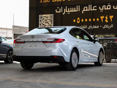 2026 تويوتا كامري ال اي