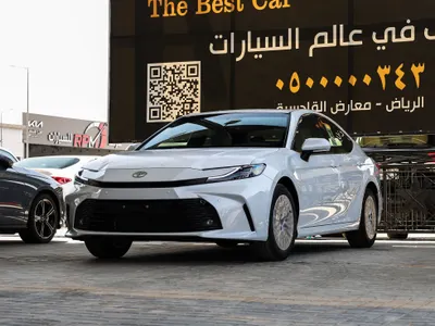 2026 تويوتا كامري ال اي
