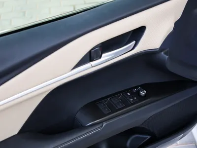 2026 تويوتا كامري ال اي