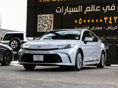 2026 تويوتا كامري ال اي