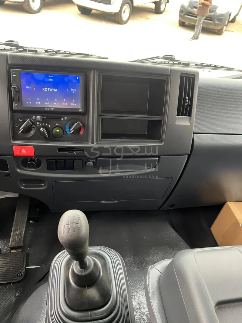 2025 Isuzu Dyna