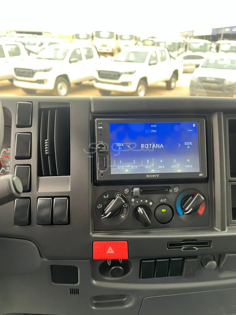 2025 Isuzu Dyna