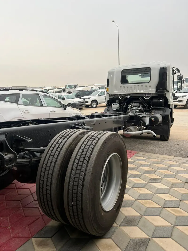 2025 Isuzu Dyna