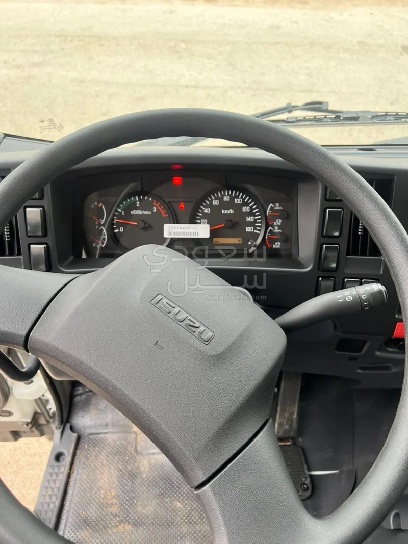 2025 Isuzu Dyna