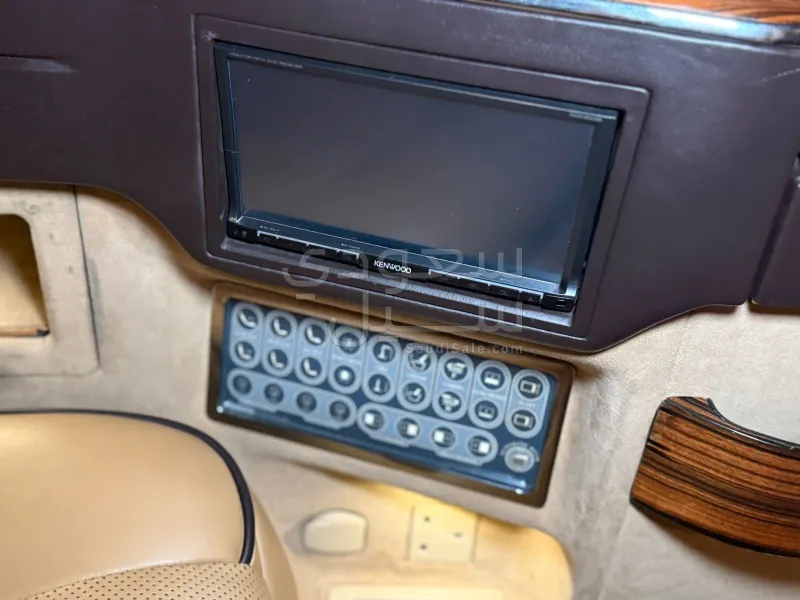 2012 مرسيدس - بنز فيانو في اي بي