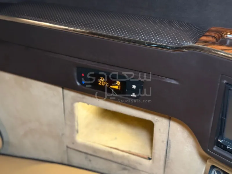 2012 مرسيدس - بنز فيانو في اي بي