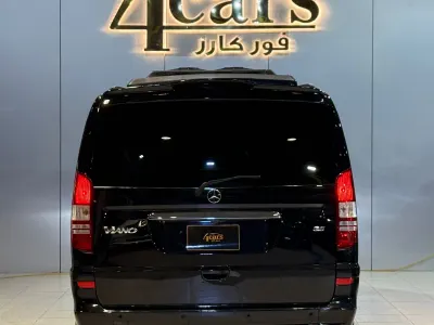 2012 مرسيدس - بنز فيانو في اي بي