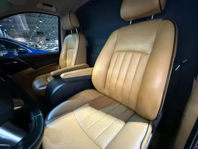 2012 مرسيدس - بنز فيانو في اي بي