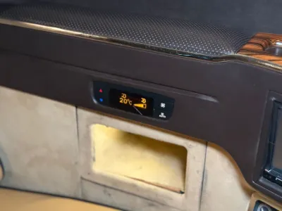 2012 مرسيدس - بنز فيانو في اي بي