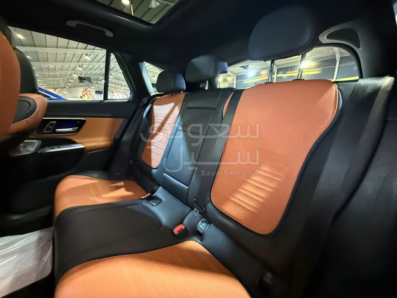 2024 مرسيدس - بنز جي إل سي 200 اي ام جي