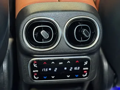 2024 مرسيدس - بنز جي إل سي 200 اي ام جي