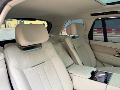 2024 لاند روفر رينج روفر اس في اوتوبيوغرافي