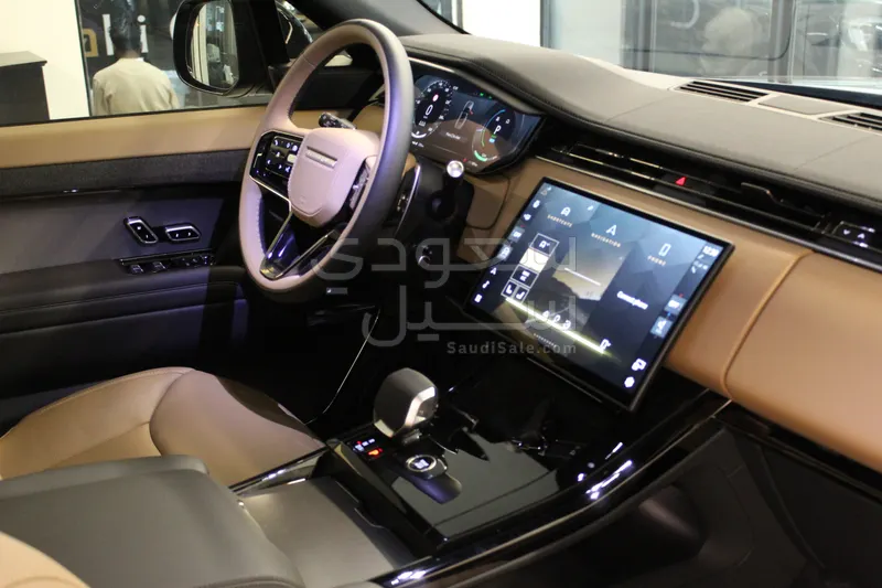 2025 لاند روفر رينج روفر سوبر تشارج