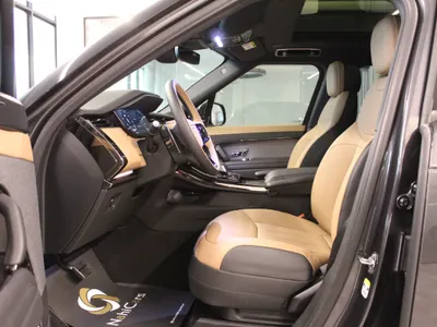 2025 لاند روفر رينج روفر سوبر تشارج