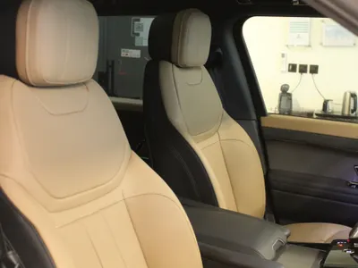 2025 لاند روفر رينج روفر سوبر تشارج