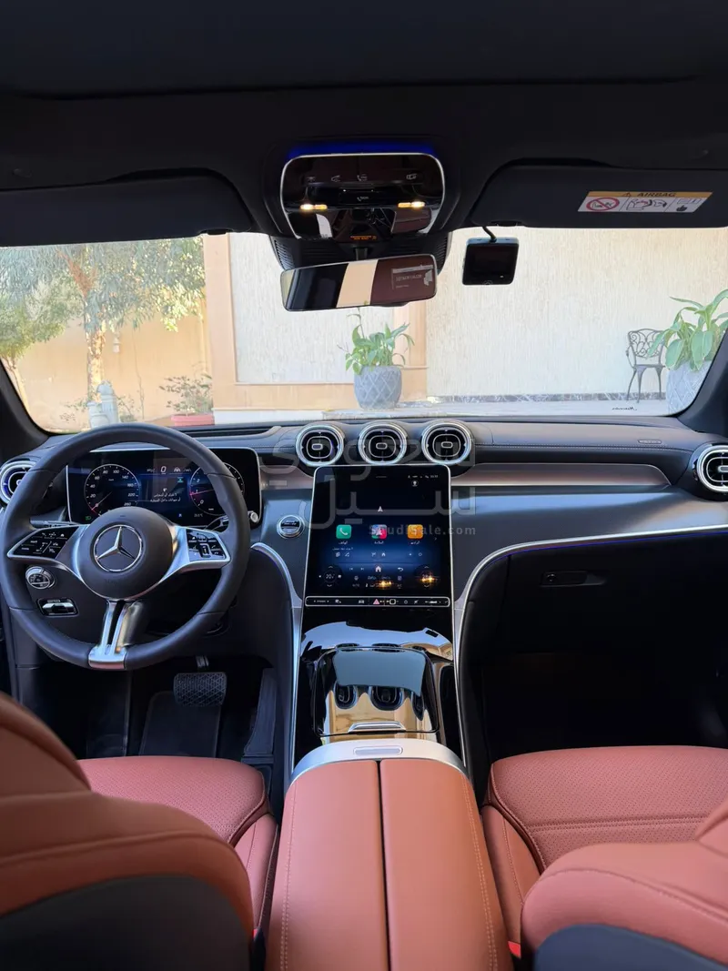 2025 مرسيدس - بنز جي إل سي 300