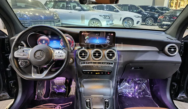 2021 مرسيدس - بنز جي إل سي 200