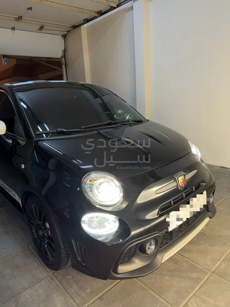 2022 فيات ابارث 695 70 انيفرساريو