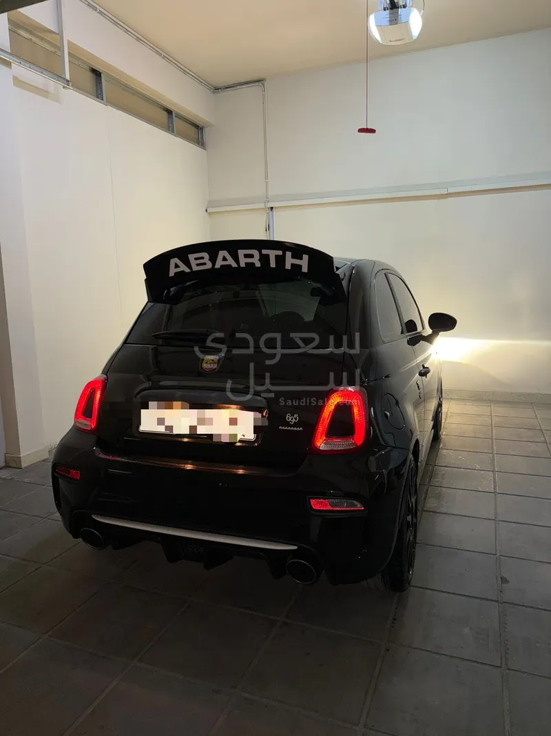 2022 فيات ابارث 695 70 انيفرساريو