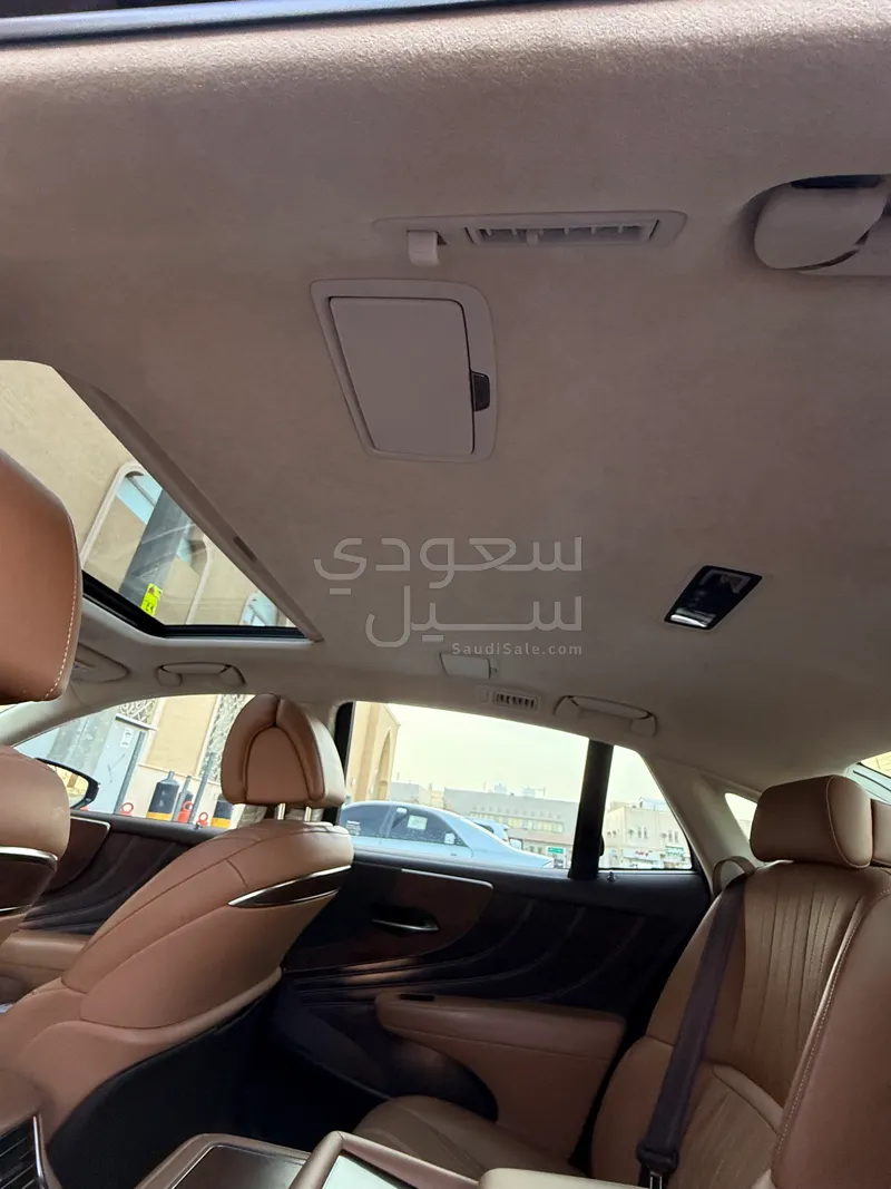 2018 لكزس إل إس 350